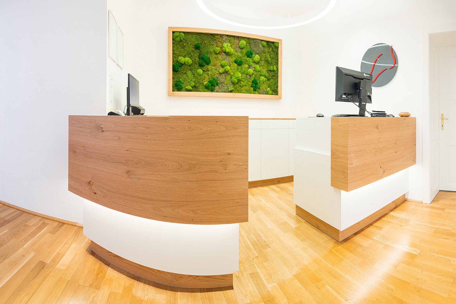 Empfangsbereich in der Ordination Dr. Pittl